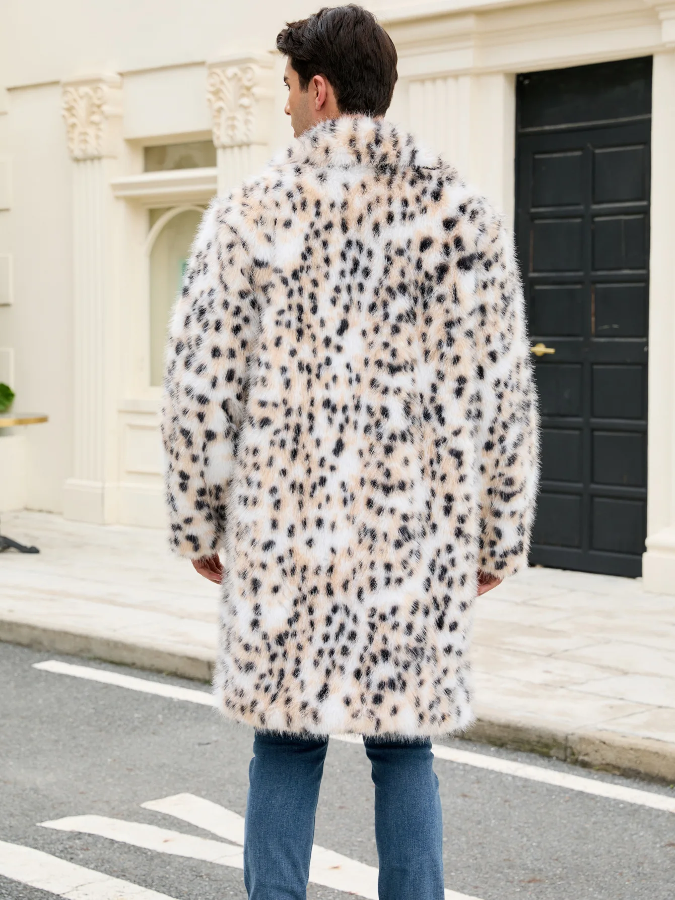 A new men's long faux fur coat with over-the-knee leopard print thickened and elegant fur coat