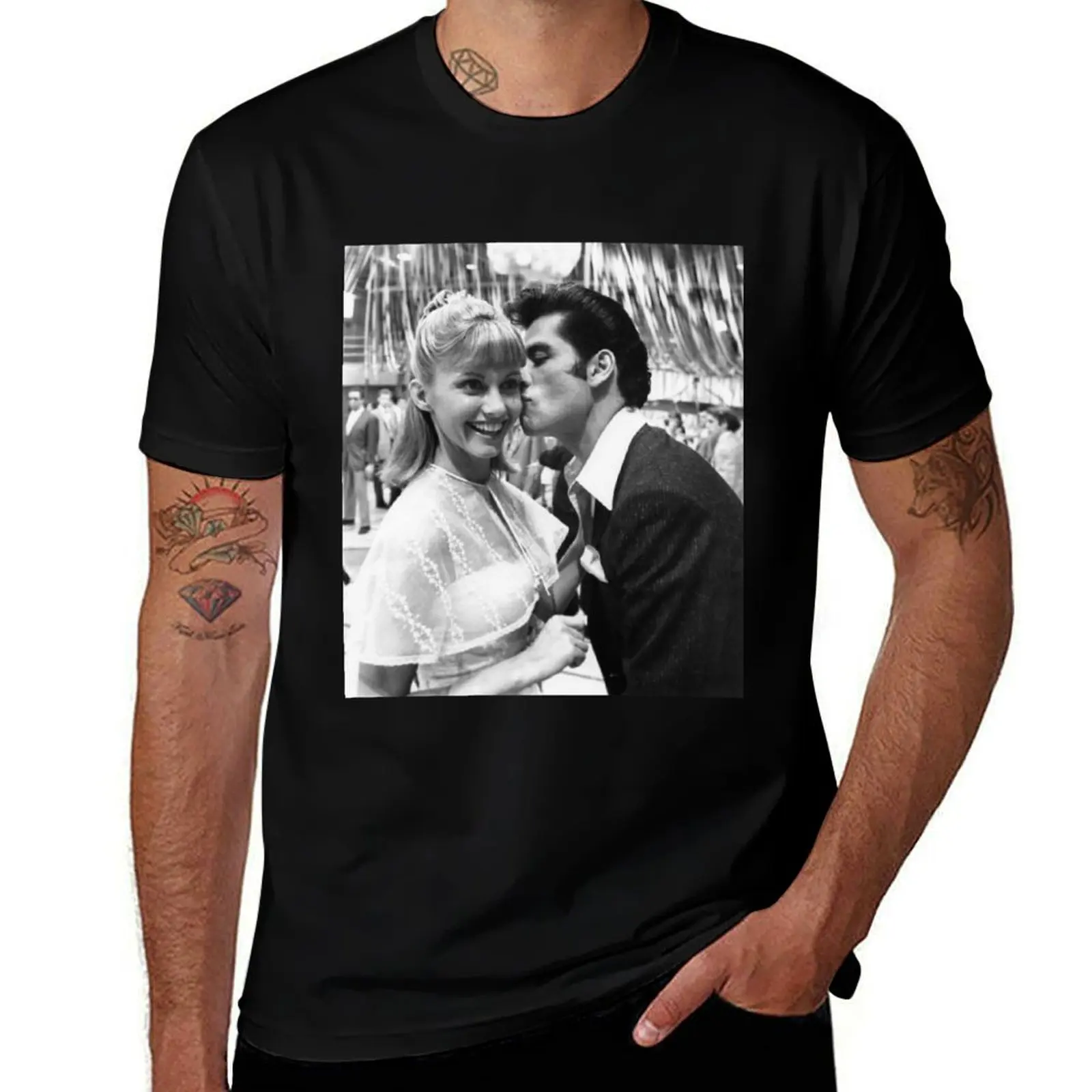 

Olivia Newton John kiss T-Shirt t shirts cotton 100% funny t shirts cotton t shirts for man graphic vintage T-shirt