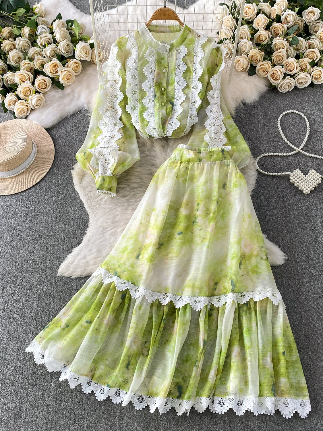 

Romantic Style Long Sleeve Lace Splicing Print Shirt Two Piece Set High Waist Blouse with Pleated Skirt Fashionable Workwear