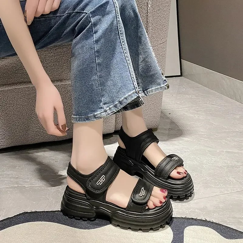 

Outdoor Roman Style Ladies Shoes Korea Chic and Elegant Daily Comfort Sales 2025 Luxury Comfortable Casual Trend Women's Sandals