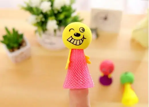 10 Stück Plastikpuppen Lustiges Spielzeug Zufällige Mehrfarbige Kreative Geschenke Springender Hüpfelf für Party Geburtstag Fliegender Mann – Detail 4