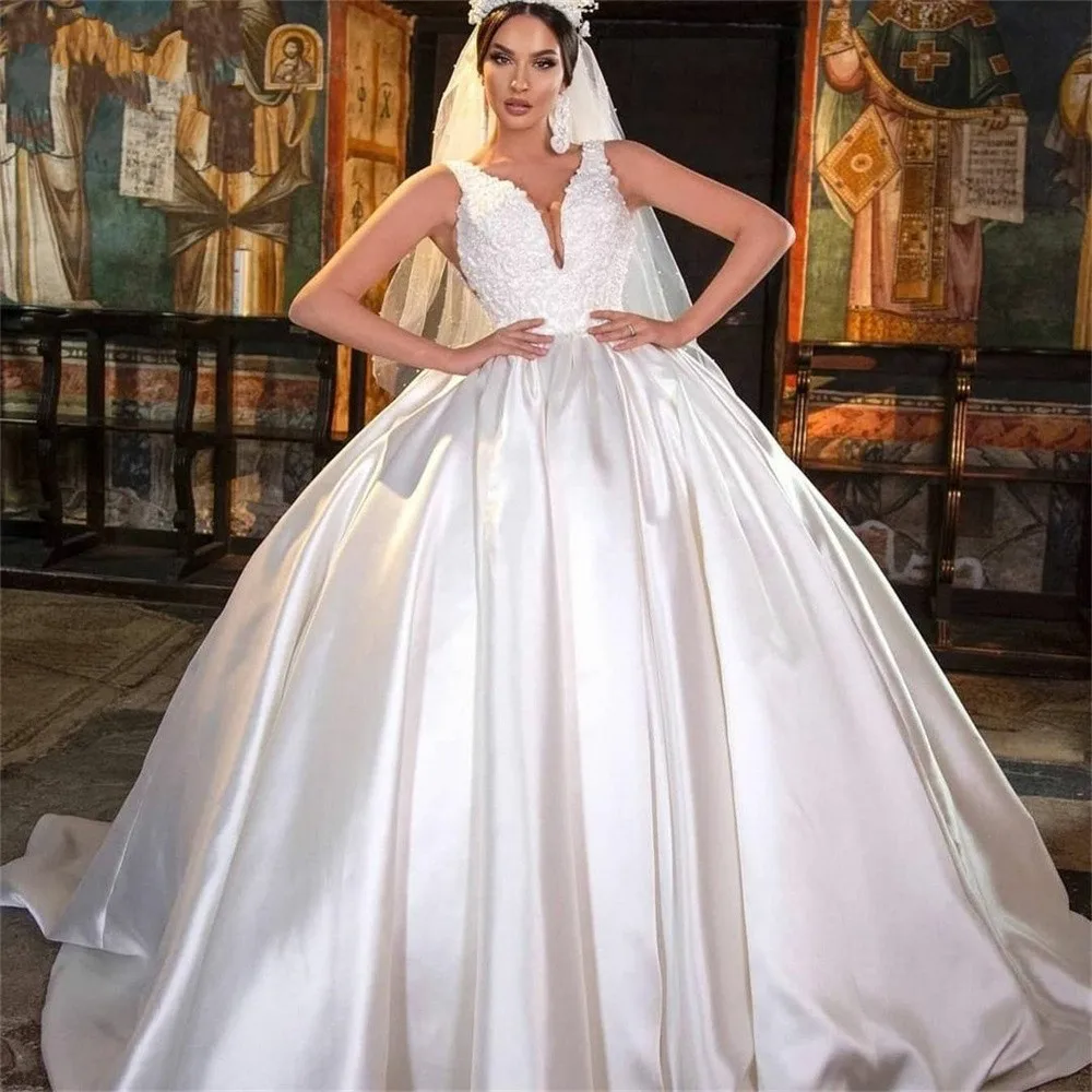 

Elegant Puffy Weddding Dress 2025 V-neck Satin Lace Beading New Formal Plus Size Bridal Gowns Vestidos De Noiva