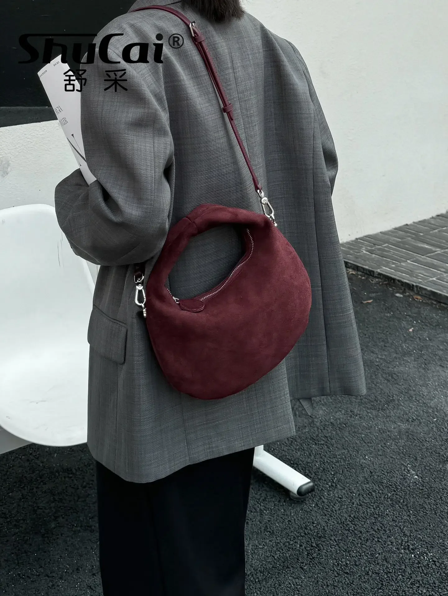 حقيبة يد نسائية فاخرة من جلد الغزال من الدرجة الأصلية حقيبة كتف كروس للسيدات حقيبة هلال نسائية من جلد البقر