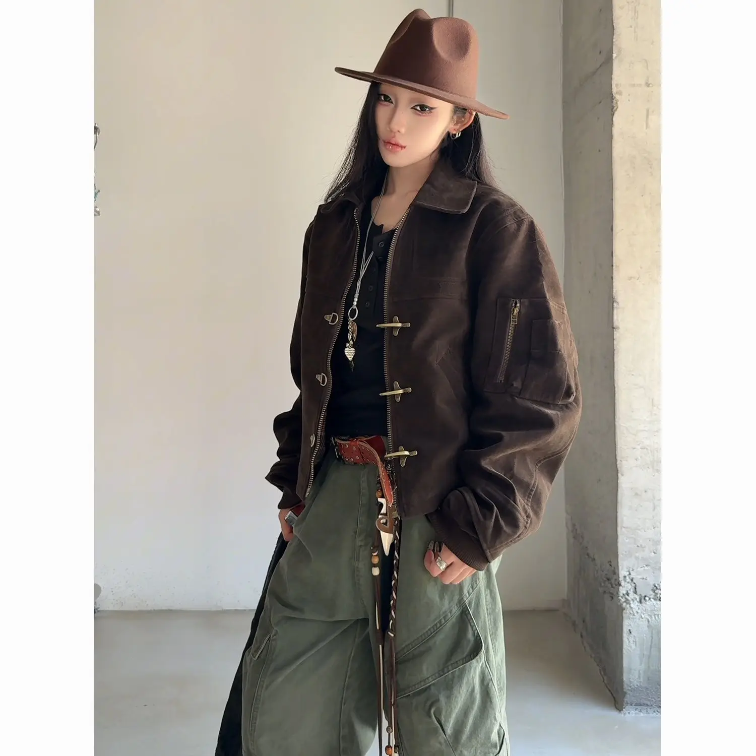 American retro distressed imitation suede jacket men's autumn niche deconstructed aircraft buckle vintage short jacket