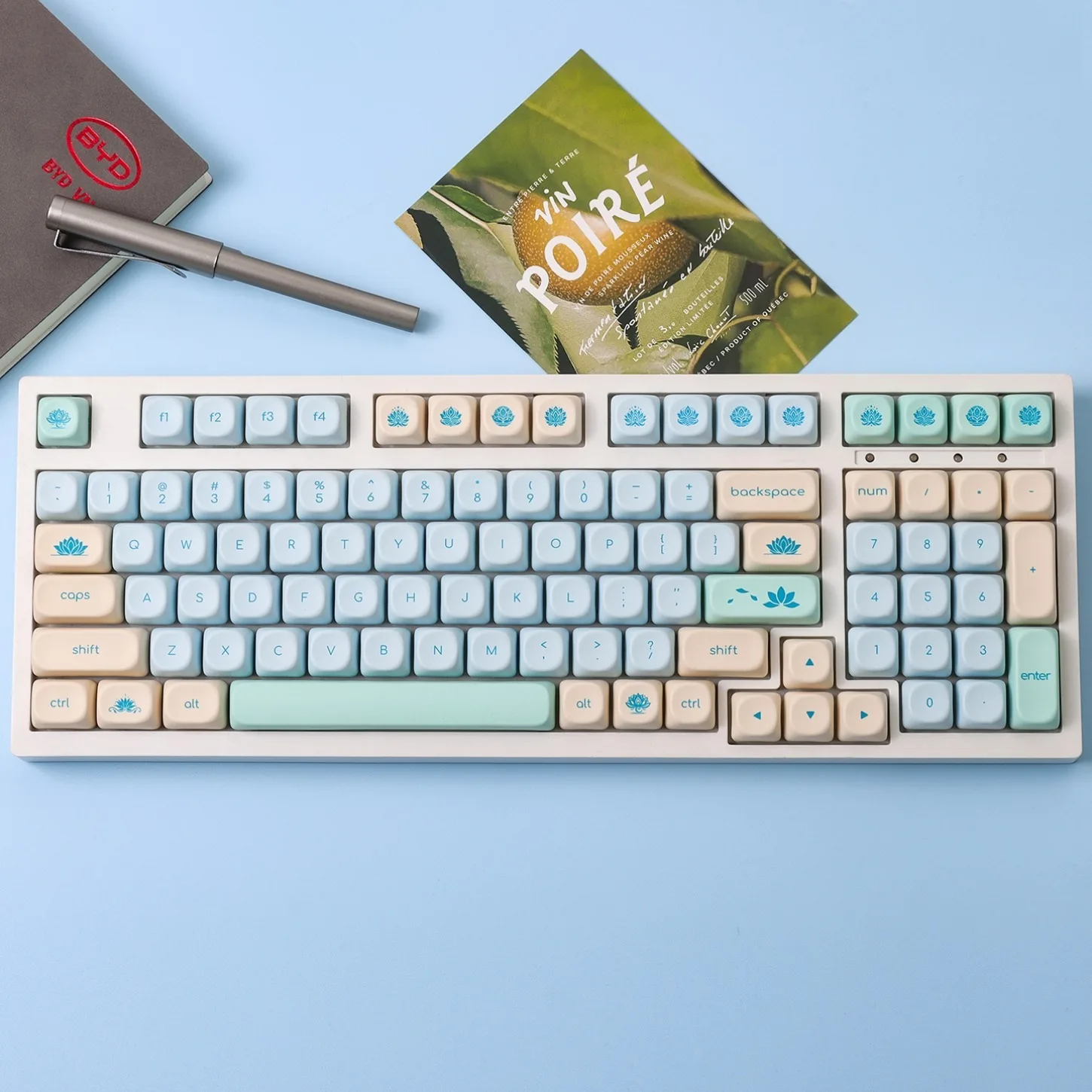 Minimalist Cute Blue Lotus Flower MOA Keycap PBT 128 Key Suitable for 60/64/84/98/104 Magnetic Axis Mechanical Keyboard Wooting