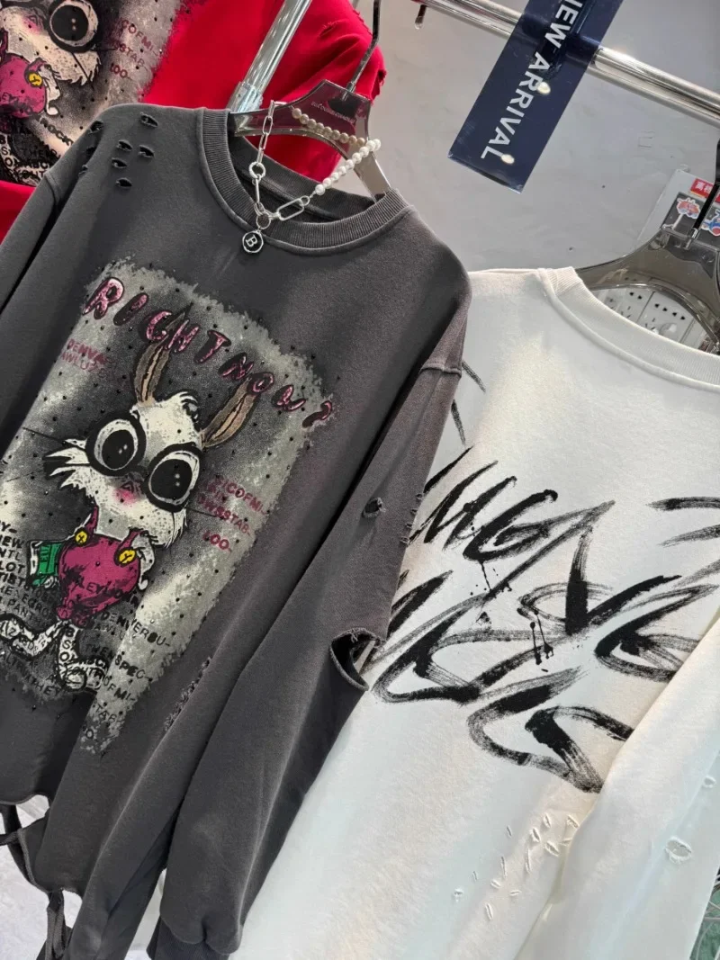 2024 New Ripped Long-sleeved Sweatshirts Female Fashion Sticker Diamond Cartoon Rabbit Design Sense Loose And Thin Outer Hoodies