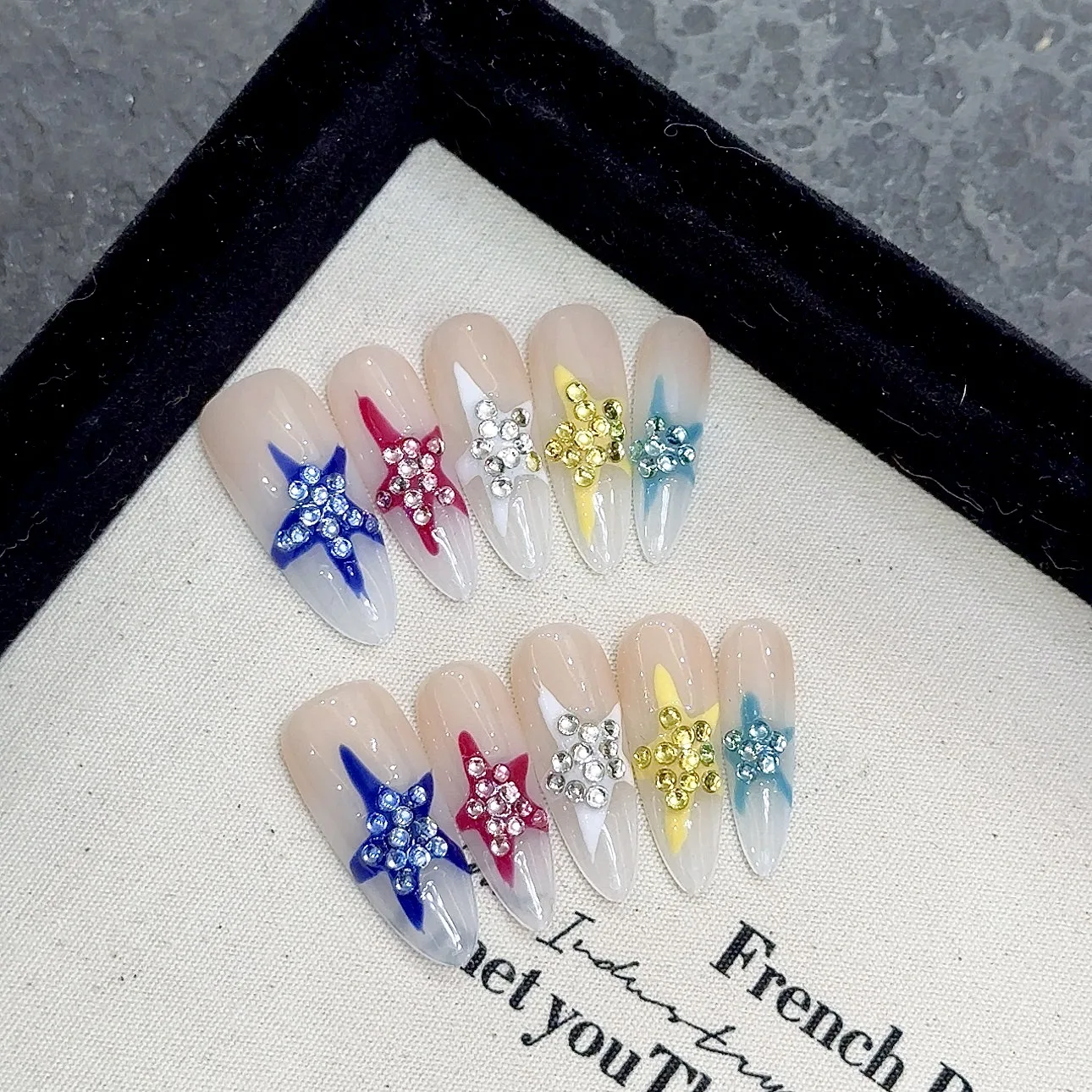 

10pcs Handmade Press On Nails French Style Almond False Nails With Starfish Diamond Designs Wearable Manicure Art For Spicy Girl