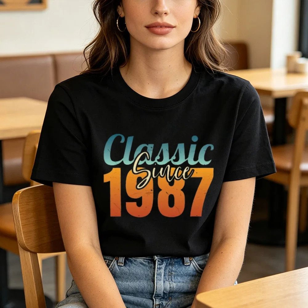 38 Years Old Birthday Gift for Women Men Vintage Born Year Party Outfit Classic Retro Birthday Souvenir Present Clothes