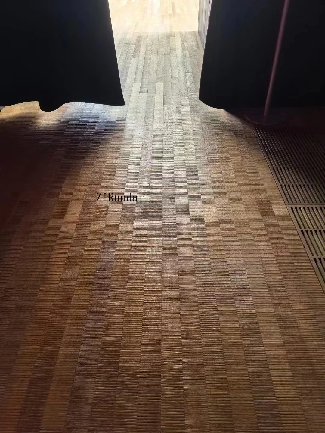 Maßgeschneiderte Version, einzigartiger Parkettboden, Retro-Säge, Parkettboden, schmales Holzbrett für den Innenbereich