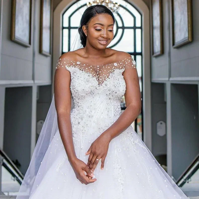 Customized  Off The Shoulder Crystals Beading A-Line Wedding Dress Sweep Train Tulle Vintage Country Robe De Mariee Bridal Gown