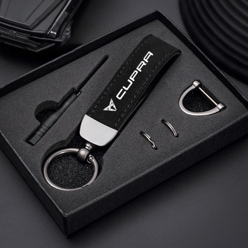 Suede KeyChain Horseshoe Buckle Key Ring Car Key Rings For Seat CUPRA Born Formentor Tavascan e-Racer Leon Ateca UrbanRebel