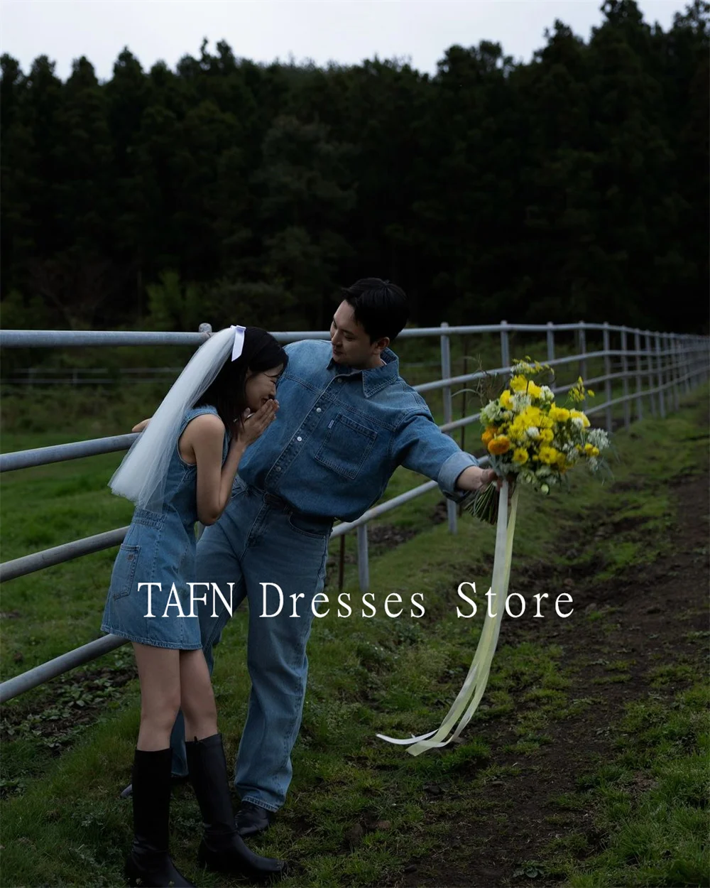 TAFN Simple Jean Skirt for Couple Photo Shoot O-Neck Sleeveless Short Dresses A-line Bridal Gown Mini Wedding Dresses