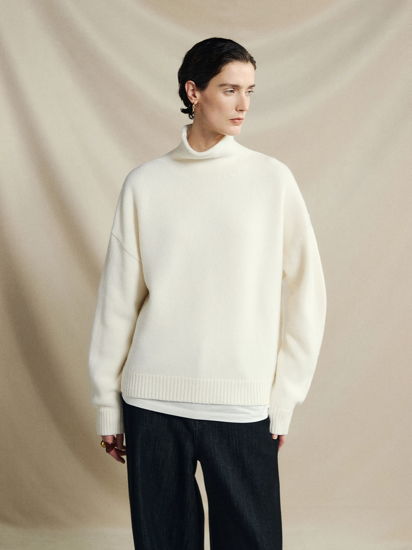 

Свитер женский Ayuko Egg Roll Knitwear, итальянское плетение, шерсть камеера, высокий воротник, 3D-эффект, свободный крой, 90% шерсть, 0% камеера