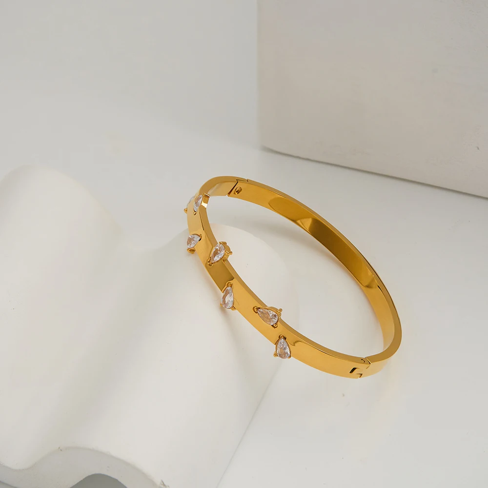 ENFASHION Pulseras Triangular Zircon Press Bangle For Women\'s Stainless Steel Cuff Bracelet Trendy Cute Elegant Jewelry B232377