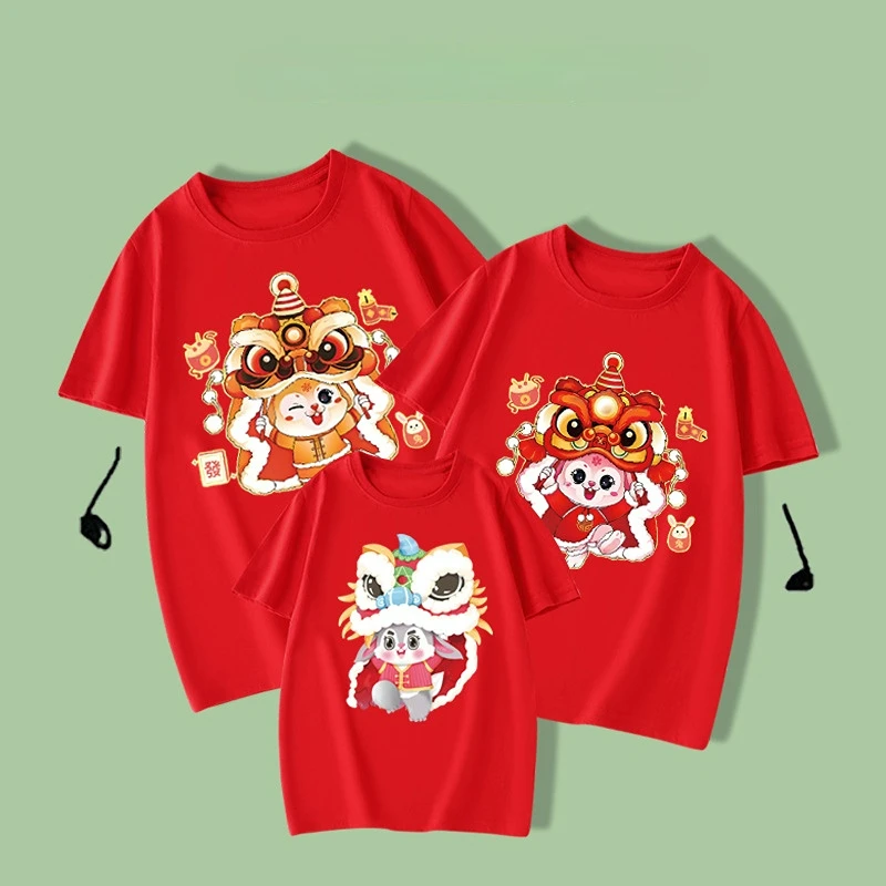 

2023 Lion Dance Rabbit Year Parent-Child T-shirt Chinese New Year Family Clothes Cute Rabbit Good Luck Red Cotton Short Blouse