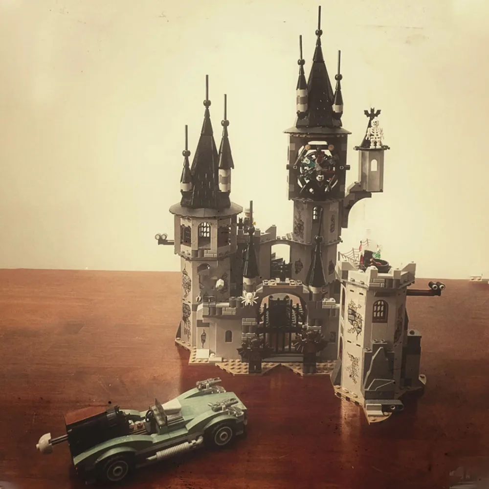 Creative Expert MOC 9468 Monster Fighters Vampyre Castle Model Building Blocks Brick Puzzle Toys Kids Birthday Gift 