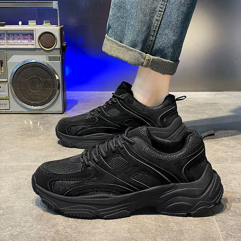 

Black Thick Platform Breathable Male Sports Shoes Summer Sale Stylish Trend 2025 Gym Lightweight Simple Men's Casual Sneakers