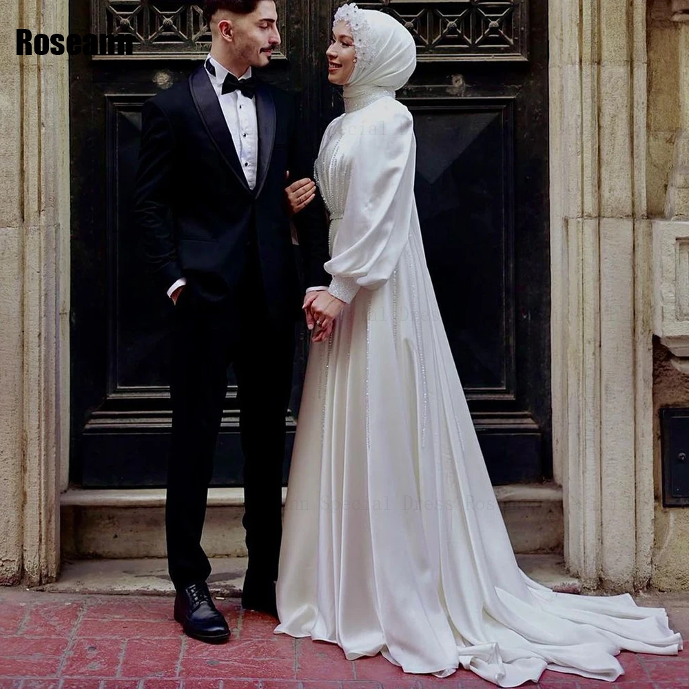 

Muslim 2024 New High Collar Ivory A-line Wedding Dresses Satin Draped Pleat Floor Length Bride Dress Brush Train robe de mariée