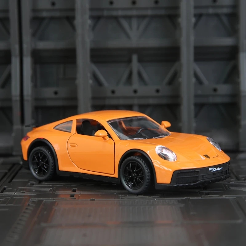 1:32 ポルシェ911 ダカール合金製スーパーカーモデル、ドアが開閉可能、車の装飾、コレクション、ギフトに