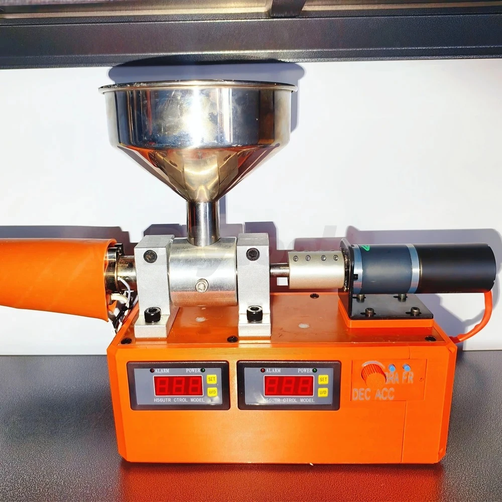 Desktop 3D Printing Filament Extruder Small Single Screw Extruder Waste Recycling for 1.75mm 2.3mm PETG PLA Filament Making