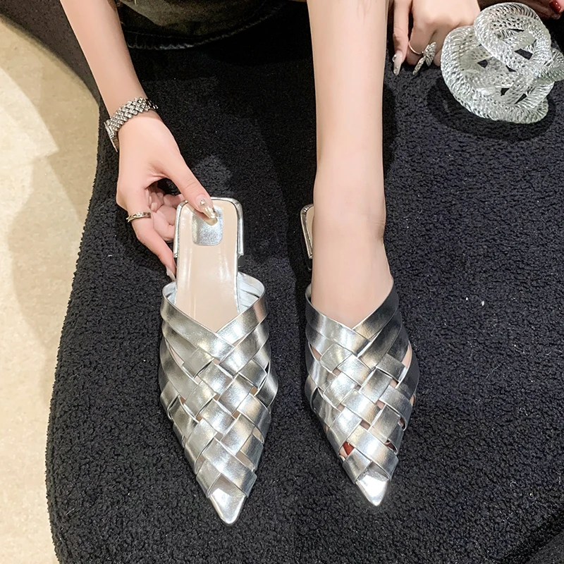 Gold Silver Low Heels Slippers Women Summer 2023 Pointed Toe Thick Heeled Gladiator Sandals Woman Brand Designer Mules Slipper