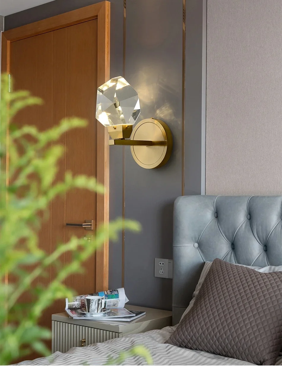 Imagem -03 - Modern Minimalista Cristal Lâmpada de Parede Led Ouro Sconces Diamond Design Bedsize Home Decor Sala e Quarto