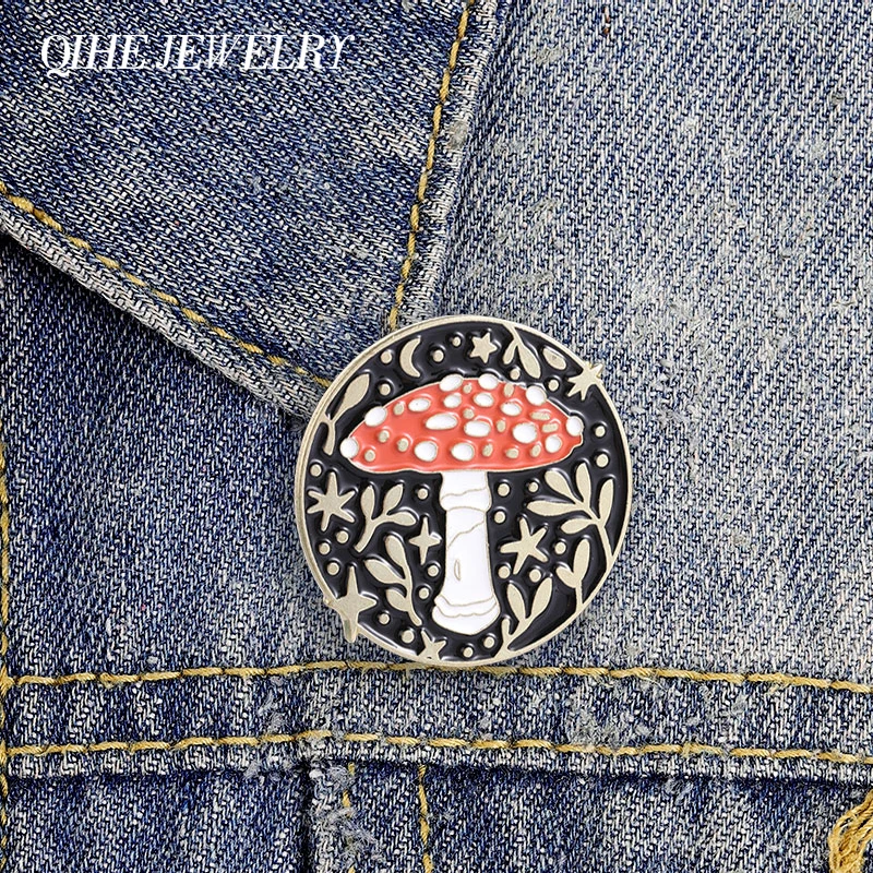 Magic Mushroom & Night Sky Enamel Pins Fantasy Fairy Tale Moon Stars Mushroom Brooch Clothes Bags Badge Jewelry Gift for Friends