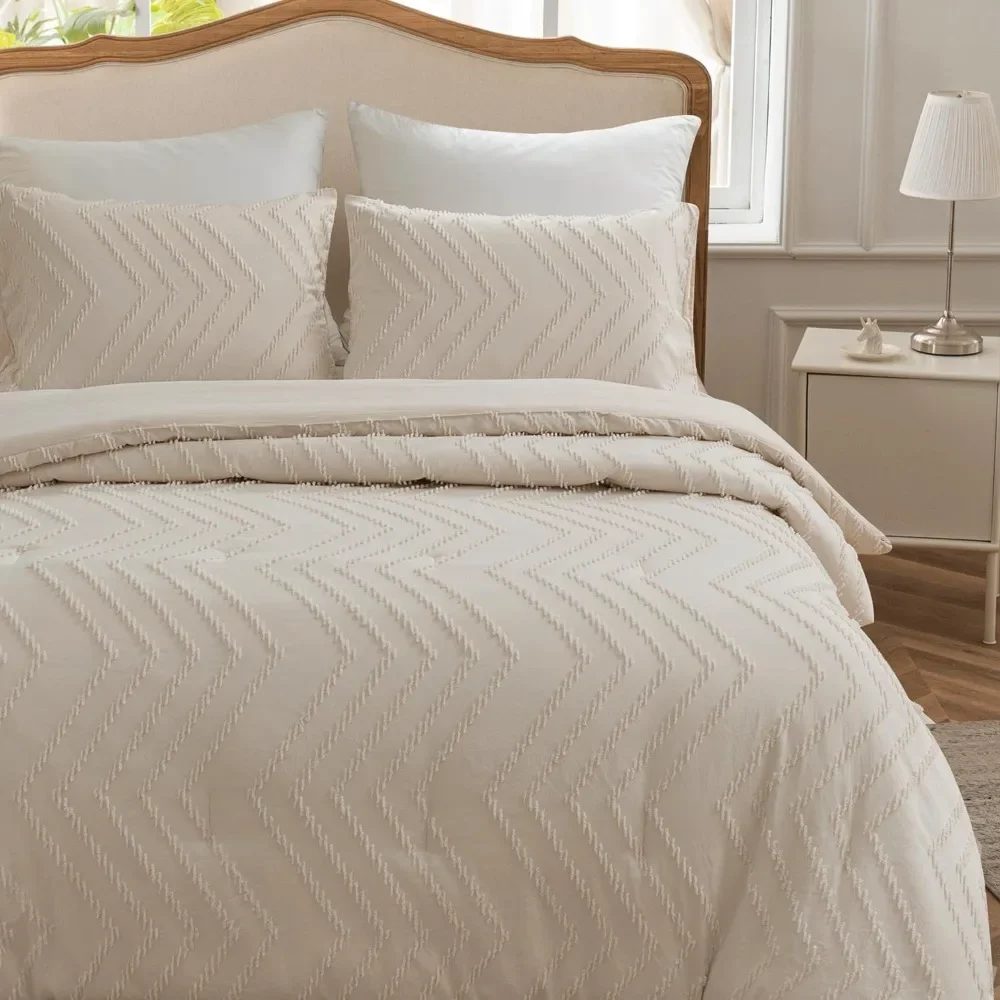 Lightweight and Fluffy Bed Comforter Set  Cream Chevron Tufted Design Comforter for Queen Bed SLEEPBELLA Queen Comforter Set