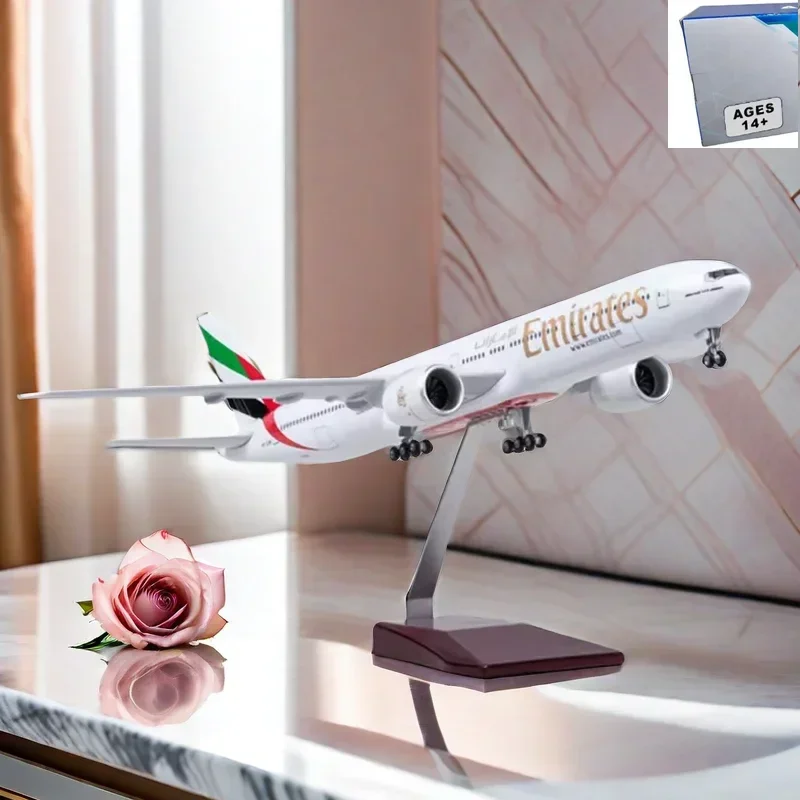 

2024 New 47CM 1/157 Scale 777 B777 Aircraft UAE Airlines Model W Light and Wheel Landing Gear Plastic Resin Plane Model Toy