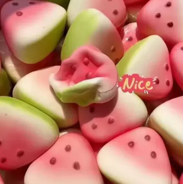 100+ Stile Sensorische Squishy Blindbox-Serie, Zufällige Niedliche Langsam Aufsteigende Spielzeuge, Sammelbare Stressbälle als Überraschungsgeschenk – Detail 8