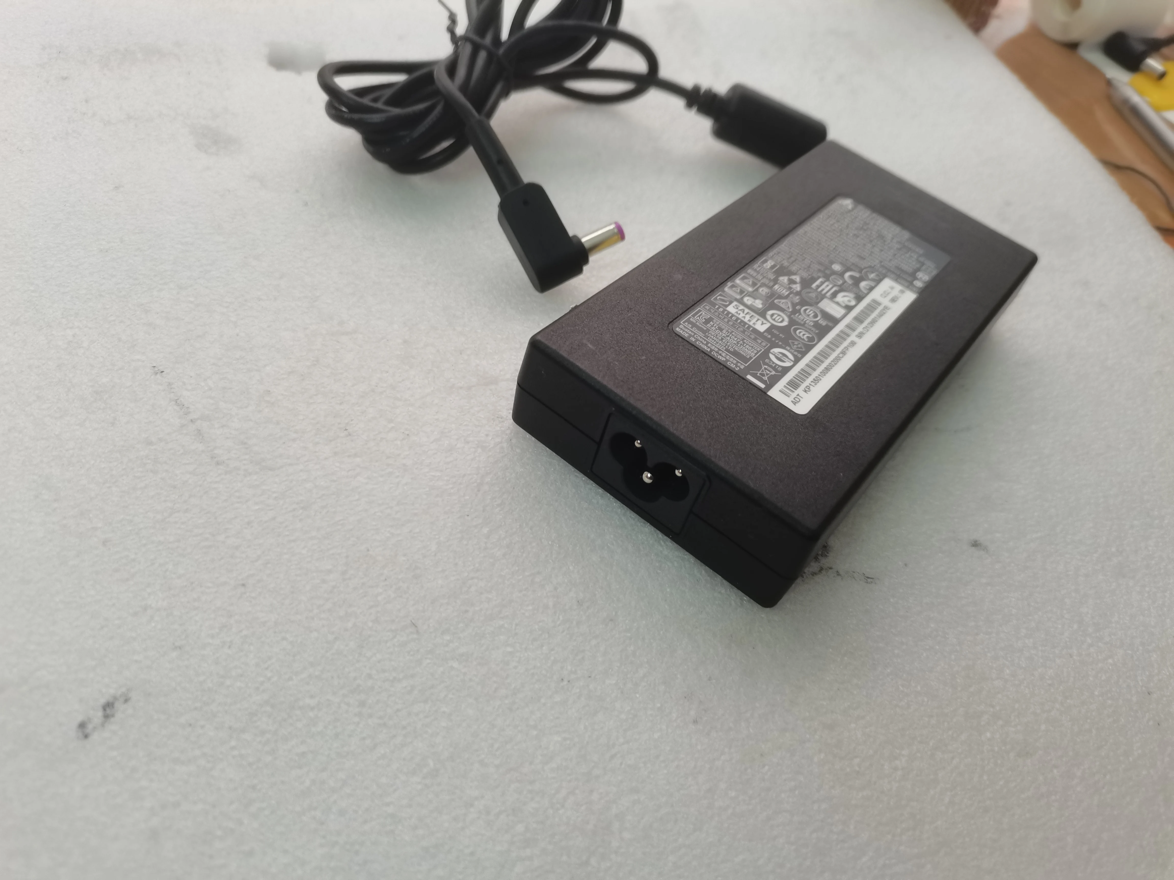 Original Delta 19.5V 6.92A ADP-135NB B Tip 5.5mm*1.7mm 135W AC Adapter For Acer Nitro 5 N20C1 AN515-44-R99Q 15.6" Laptop