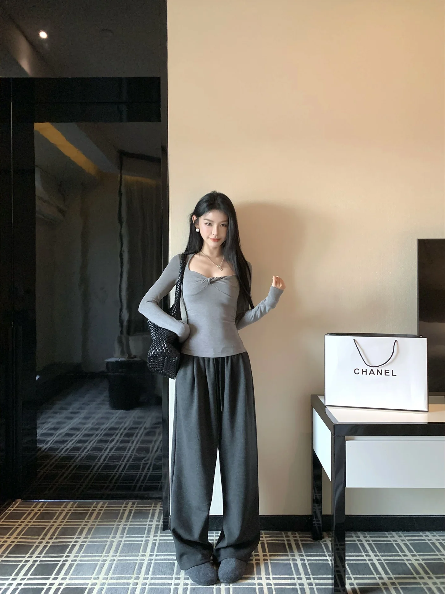 

Женские широкие брюки свободного кроя с драпировкой, повседневные прямые длинные брюки, удобные, с высокой талией, на резинке