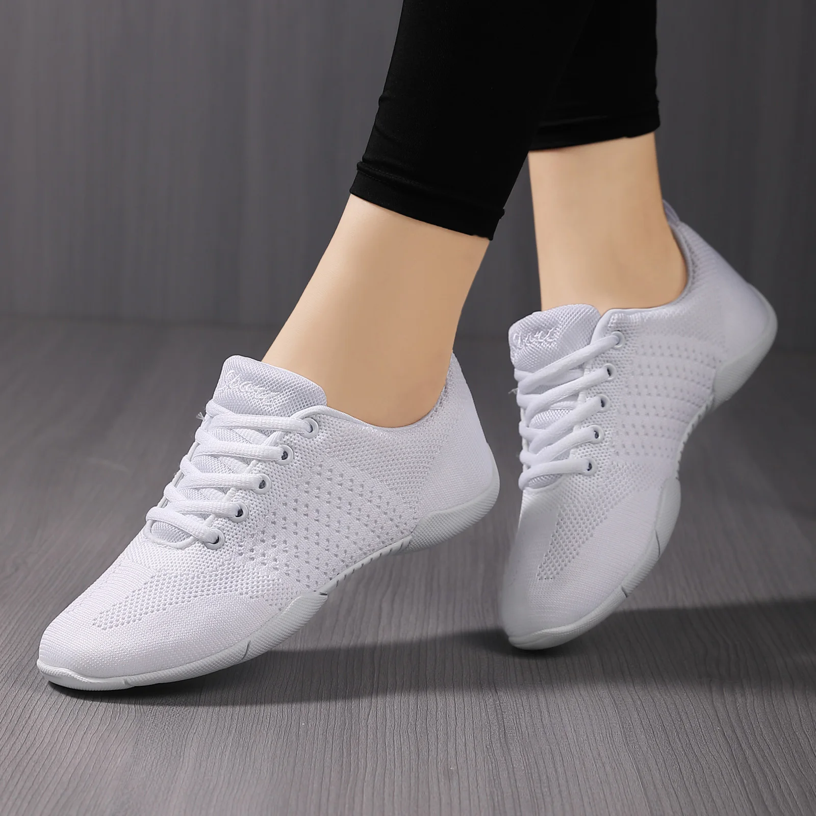 852 Atmungsaktive Mesh-Aerobic-Schuhe für Damen, leichte Cheerleading-Sneaker, rutschfeste Sohle, Tanz-Trainingsschuhe für Jugendliche und Mädchen – Detail 1