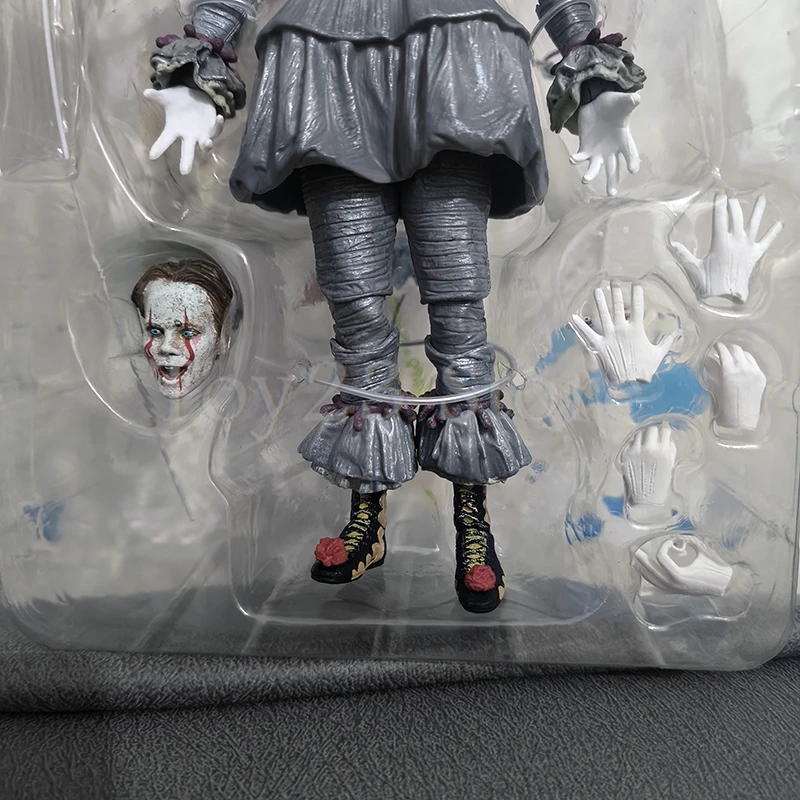 NECA Pennywise عمل الشكل الفصل الثاني لعبة مجسمة نهائية هدية رعب لجميع القديسين عيد ميلاد نموذج اللعب هدية #5