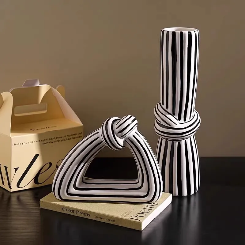 

PYJ simple wind striped vase ornament modern niche living room wine cabinet TV cabinet art high-end decorative artwork