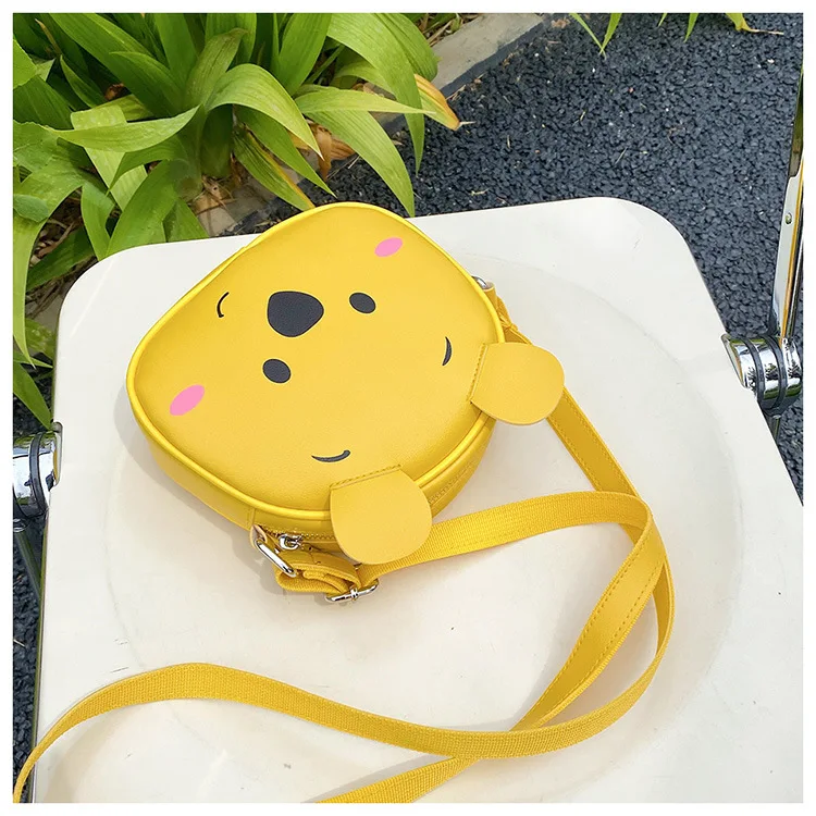 MINISO Disney Winnie The Pooh tas kurir rantai wanita Pu perubahan penyimpanan ponsel boneka lucu hadiah ulang tahun