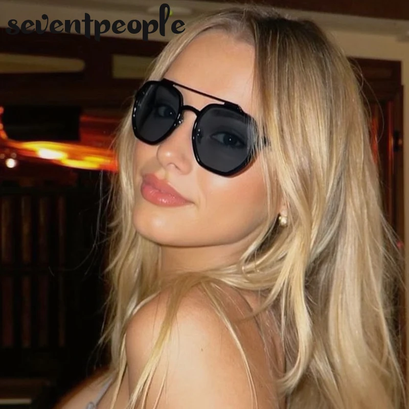 خمر Steampunk مربع النظارات الشمسية النساء 2025 العلامة التجارية الفاخرة الكلاسيكية إطار معدني صغير نظارات شمسية للسيدات ظلال شعاع مزدوج