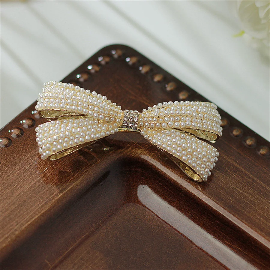2025 New Exquisite Pearl Flower Spring Hair Clip Luxurious Rhinestone Butterfly Top Clip Elegant Women's Hair Accessories - Image 3