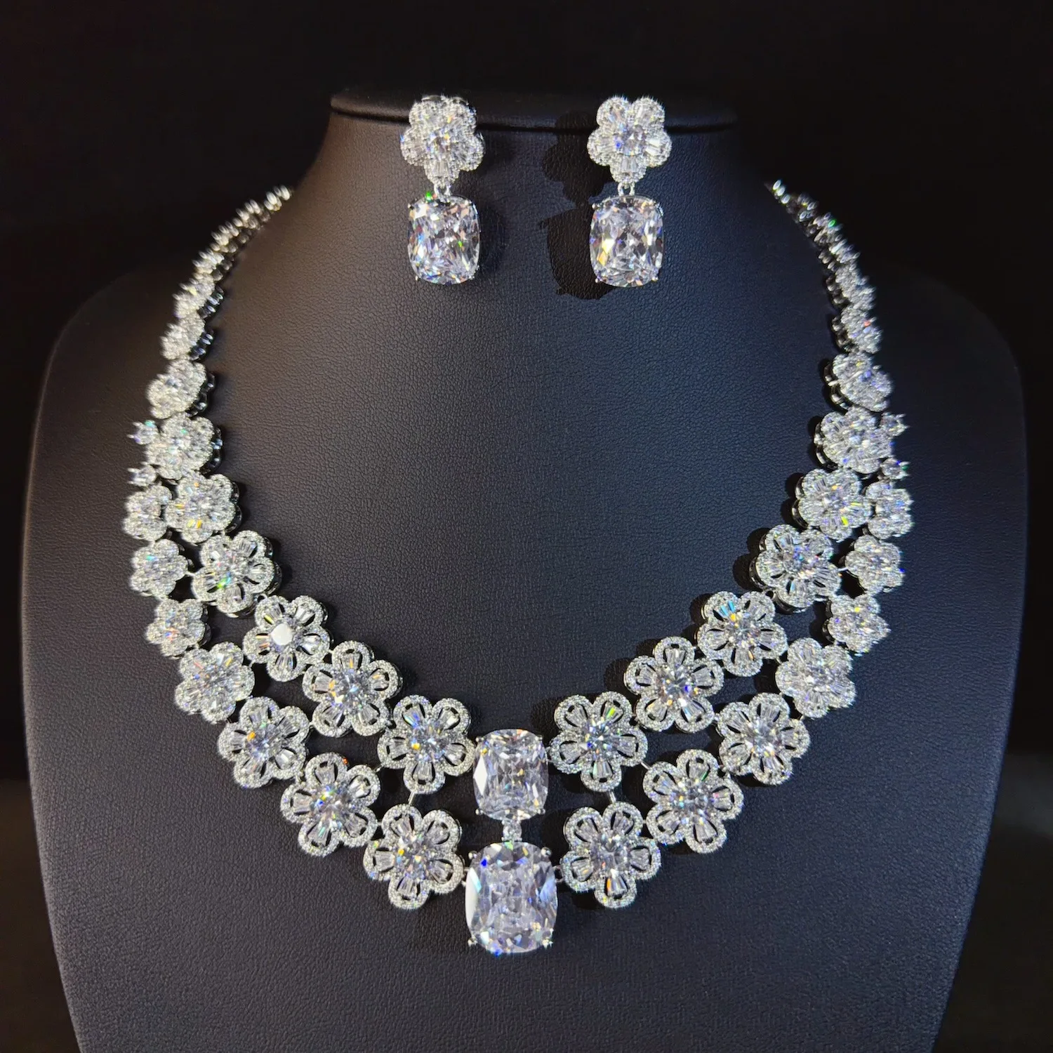 New Vintage Shiny Cute Red Flower Set of 2 Necklace and Earrings Dress Accessories for Women's Wedding Bridal Ball Gift M-1133