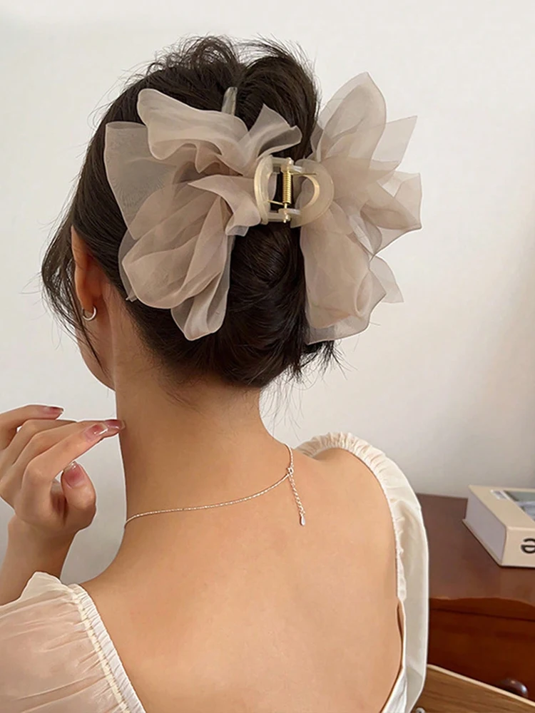 2 Stück der neuen, feenhaften Haarspangen mit Schleife aus Netzmaterial, die feenhaften Haarspangen mit Schleife aus Netzmaterial fühlen sich nicht einschränkend an den Haaren beim Tragen an. – Detail 2
