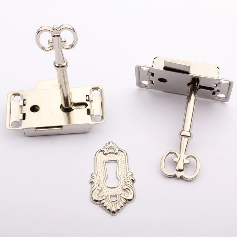 

2Pcs Furniture Locks Jewelry Box Latches Wooden Gift Lock Durable Iron Material Exquisite Pattern Easy Install Vintage