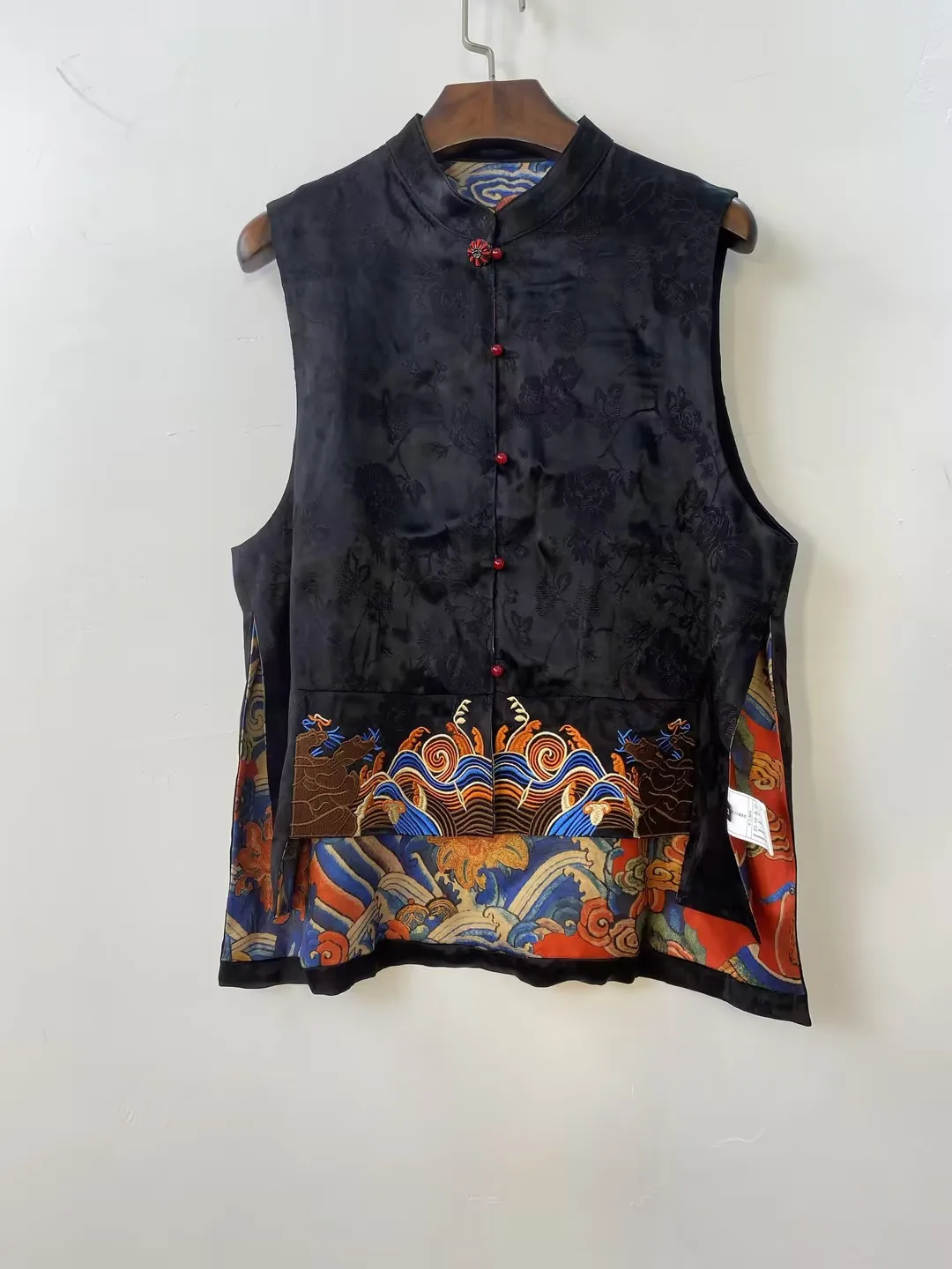 

100%Mulberry Silk Elegant Vest, Women's Sleeveless Solid Oversize, Fashion OL Bottom Tank Top, 2024 Spring New Style
