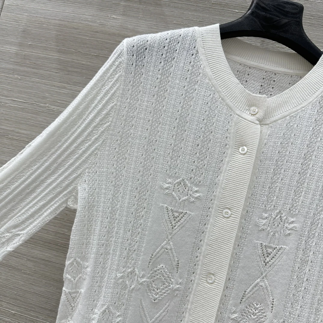 

Women Lace Embroidery Single Breasted Cardigan Knitted Sweater
