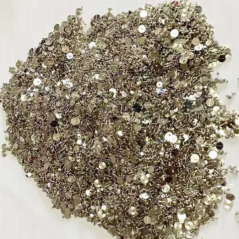 Accessoires de montre vis de mouvements de montre, micro vis diverses de précision, vis, expédiées au hasard en différentes tailles