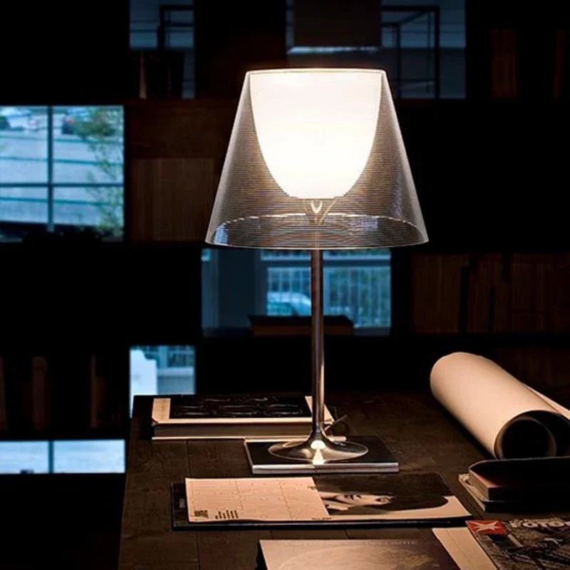 Imagem -02 - Modern Acrílico Table Lamp Designer Italiano Candeeiros de Mesa para Sala de Estar Quarto Study Desk Decor Luz de Cabeceira Nordic Home Decor