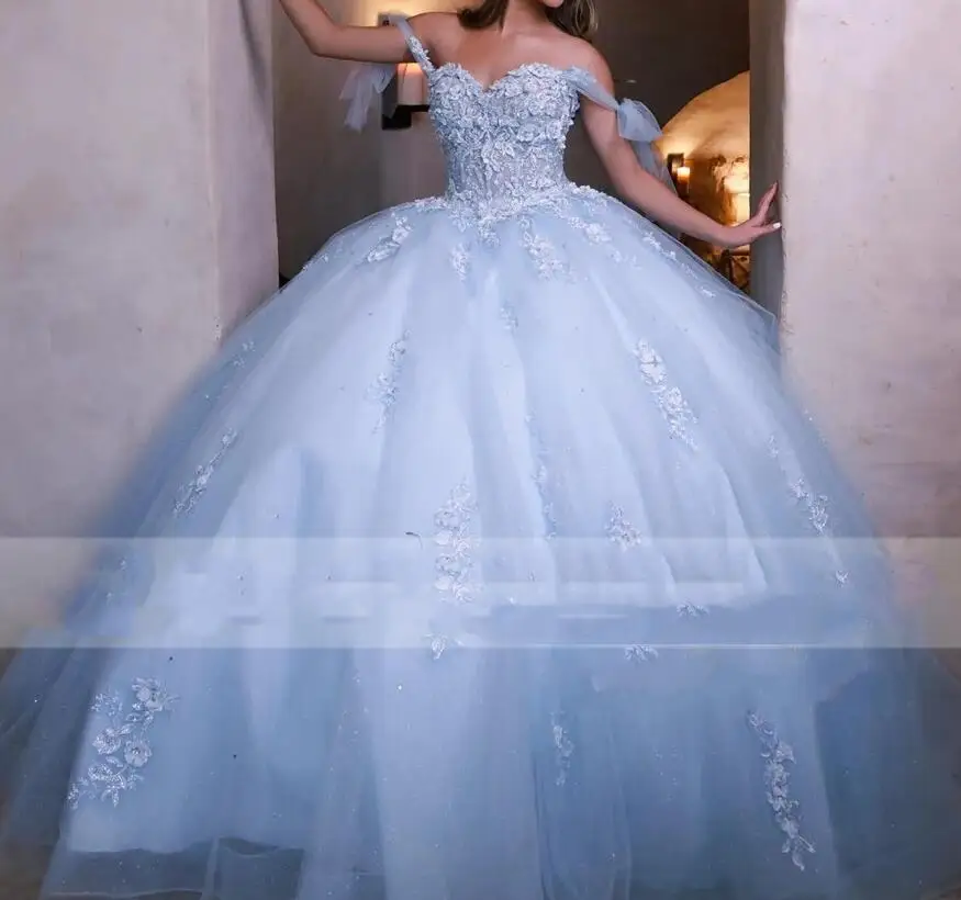 فساتين 2023 للأميرات Quinceanera باللون الأزرق السماوي بأكتاف مكشوفة مزينة بالدانتيل مشد حتى الكرة ثوب حلو 16 17 عيد ميلاد Vestidos De 15