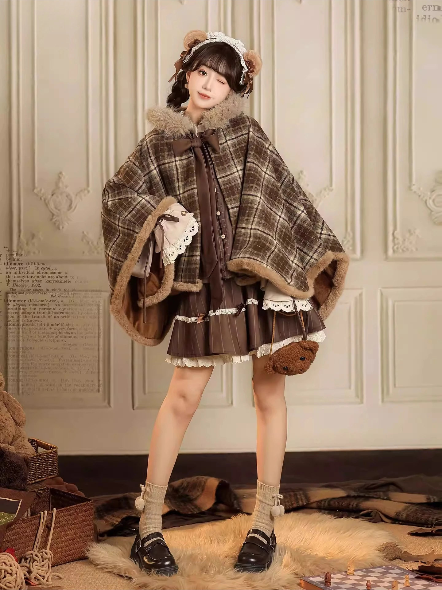

Осенне-зимний повседневный комплект Ханьфу в китайском стиле: милый клетчатый плащ, короткая юбка с рукавами-пипа и коричневый жилет, комплект из 3 предметов, Y2K