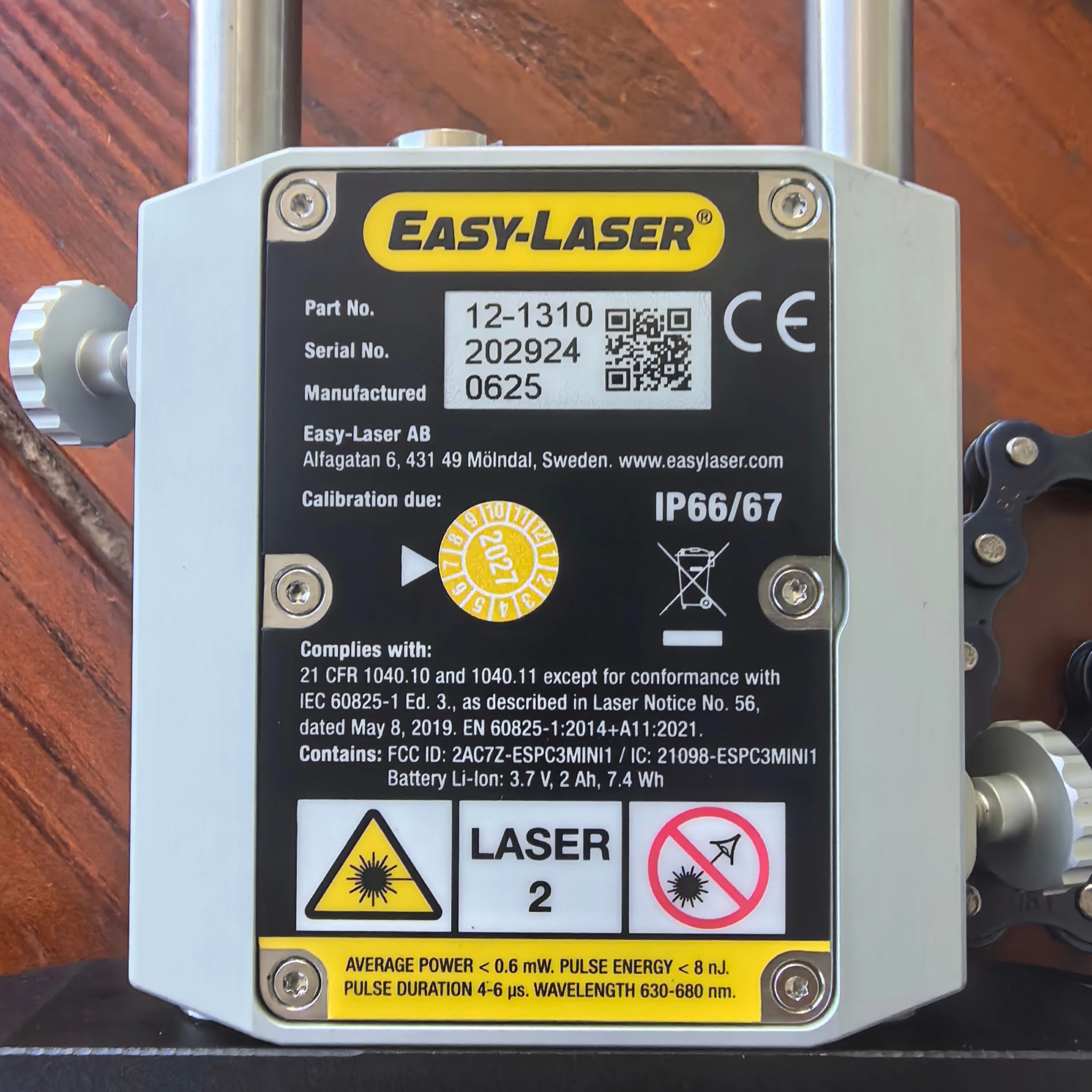 EASY-LASER Precision Shaft Alignment Tool XT330 Calibrates Shaft Alignment Between Rotating Machinery, Motors, Pumps, and Fans