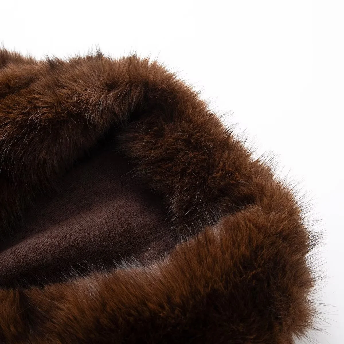 Zimní nová dámská ležérní módní temperamentní dojíždějící styl všestranná oboustranná bunda s dlouhým rukávem a efektem umělé kožešiny 2025 - náhled 4