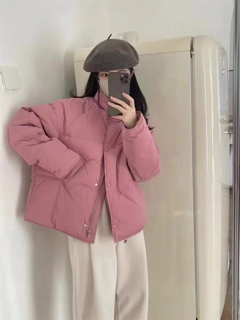 

Новая зимняя многоцветная куртка с воротником-стойкой вниз, корейская версия, белая верхняя одежда с перьями Du, теплая простая женская одежда с хлебом...